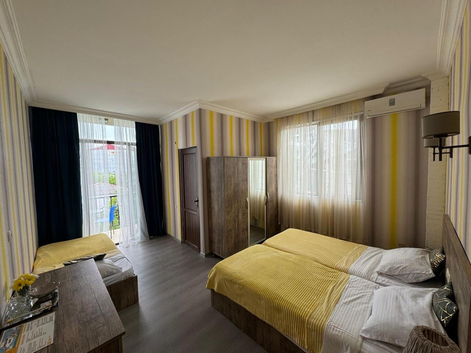 Terassa Hotel Kobuleti Exteriör bild