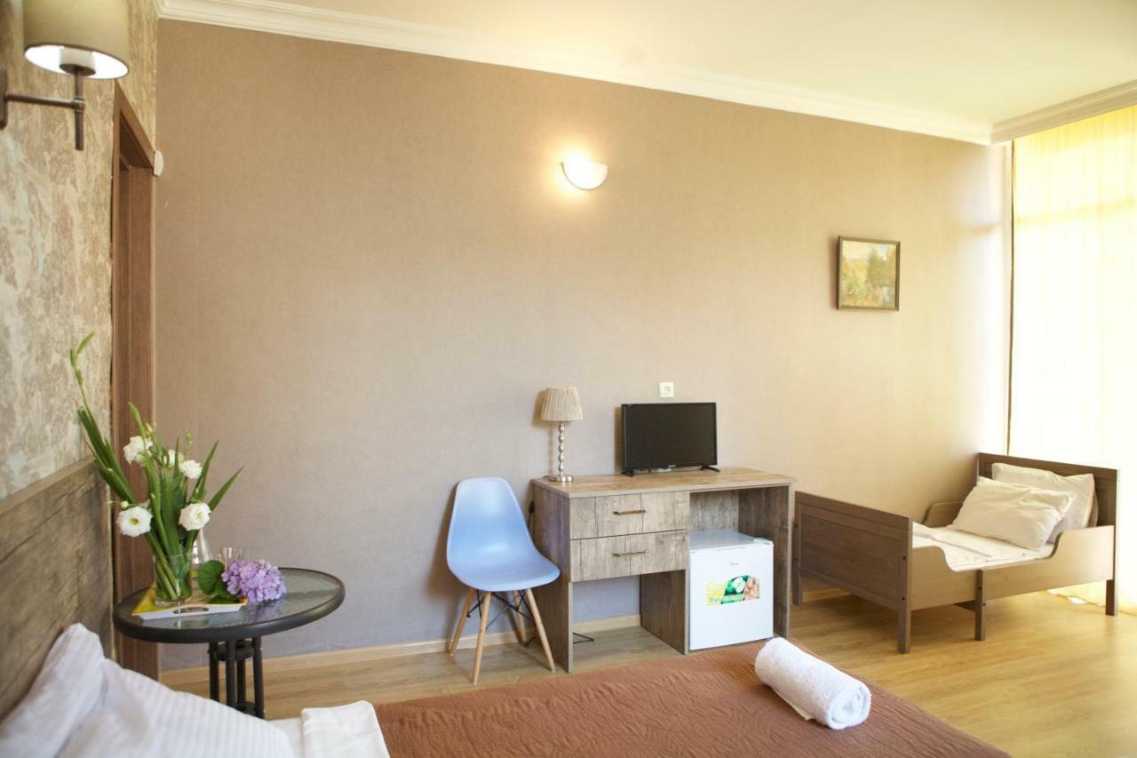 Terassa Hotel Kobuleti Exteriör bild